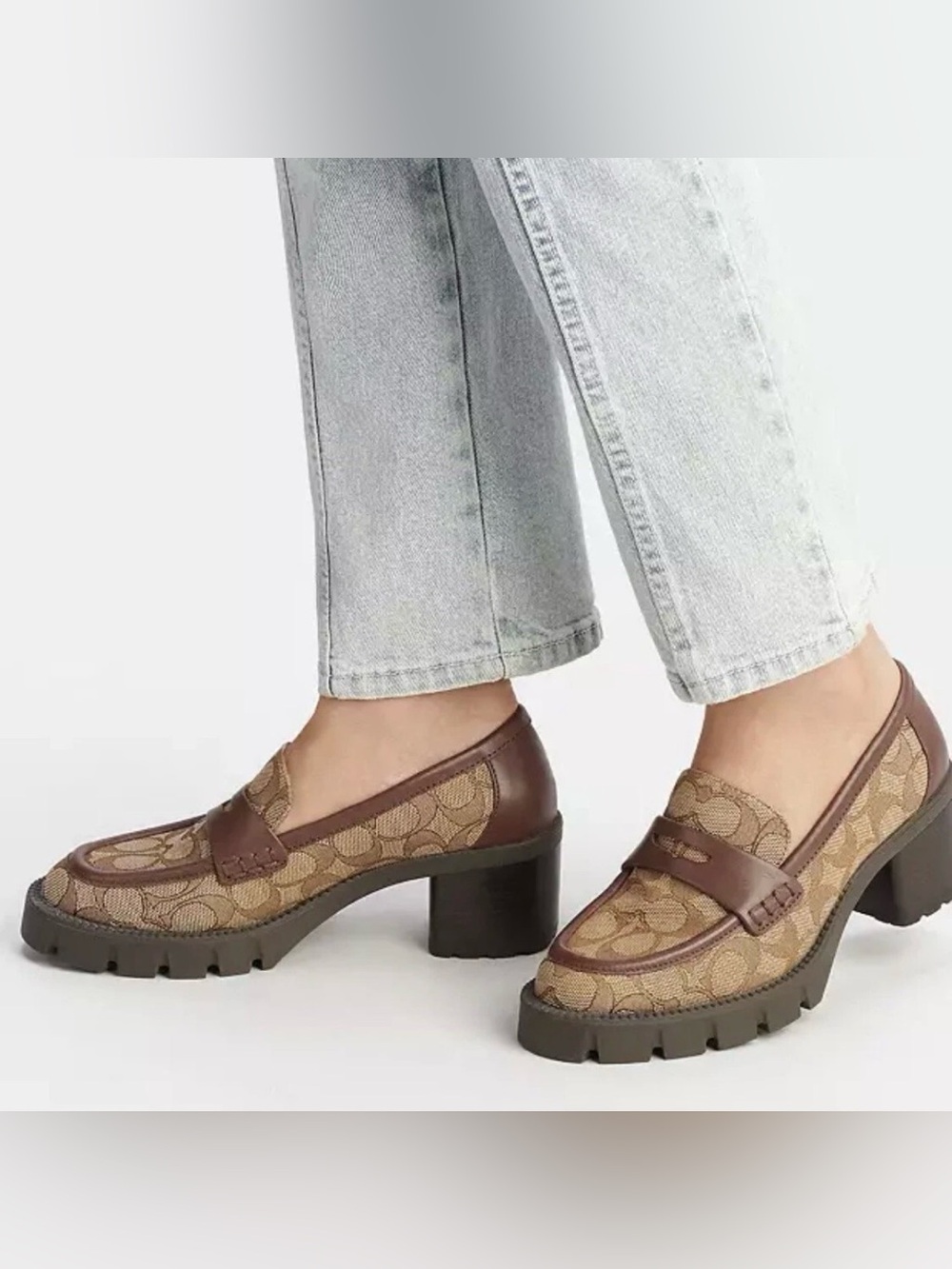 Coach Colleen Loafer Pumps Signature Canvas Khaki Brown Lug Sole Women’s 8.5